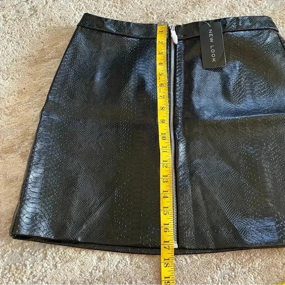 New Look NWT Faux Leather Mini Skirt Black Croc Embossed Full Zipper: 10 - Picture 6 of 8